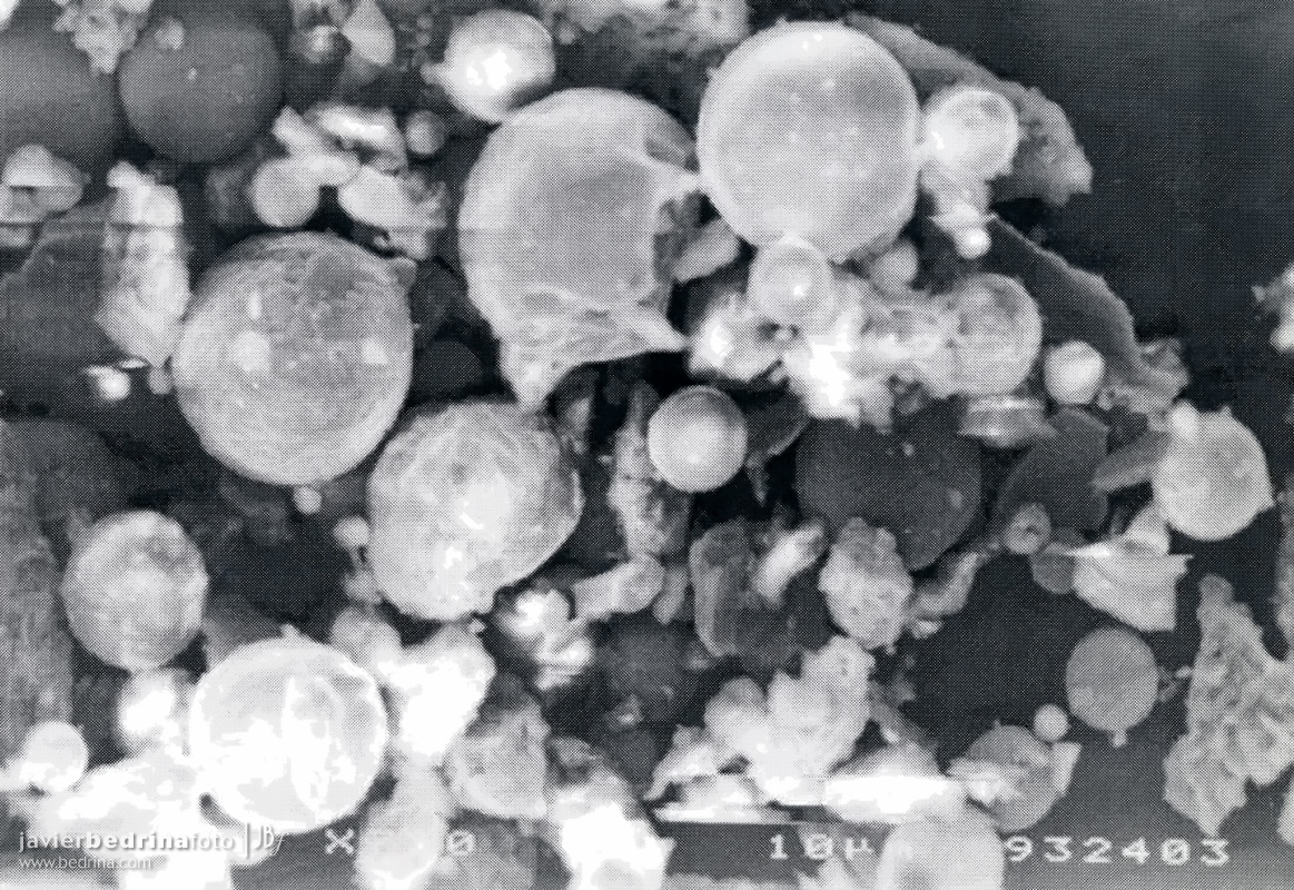Micrometeoritos en el Microscopio electrónico
