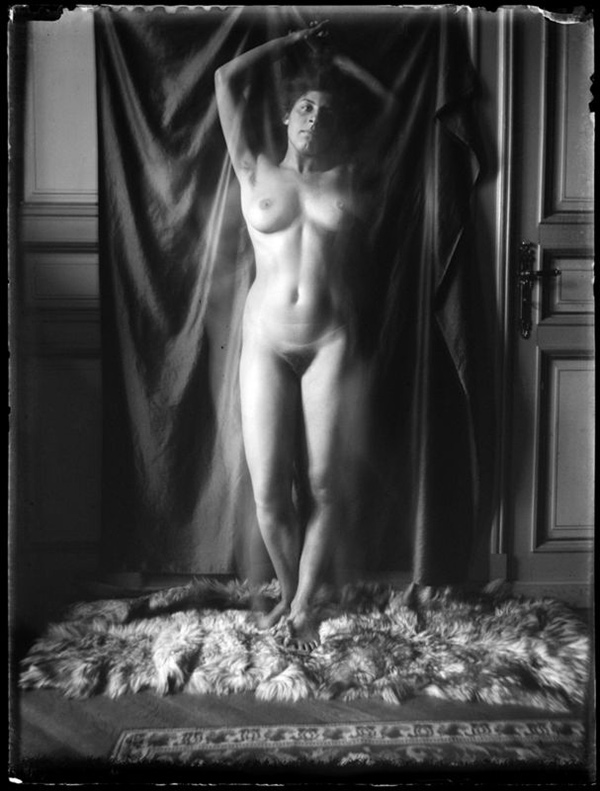 Katharina Eleonore Behrend - Nude Self-portrait (1908)